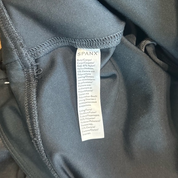 Spanx Faux Leather Leggings High Waist Black Glossy Coated Medium - Picture 6 of 6